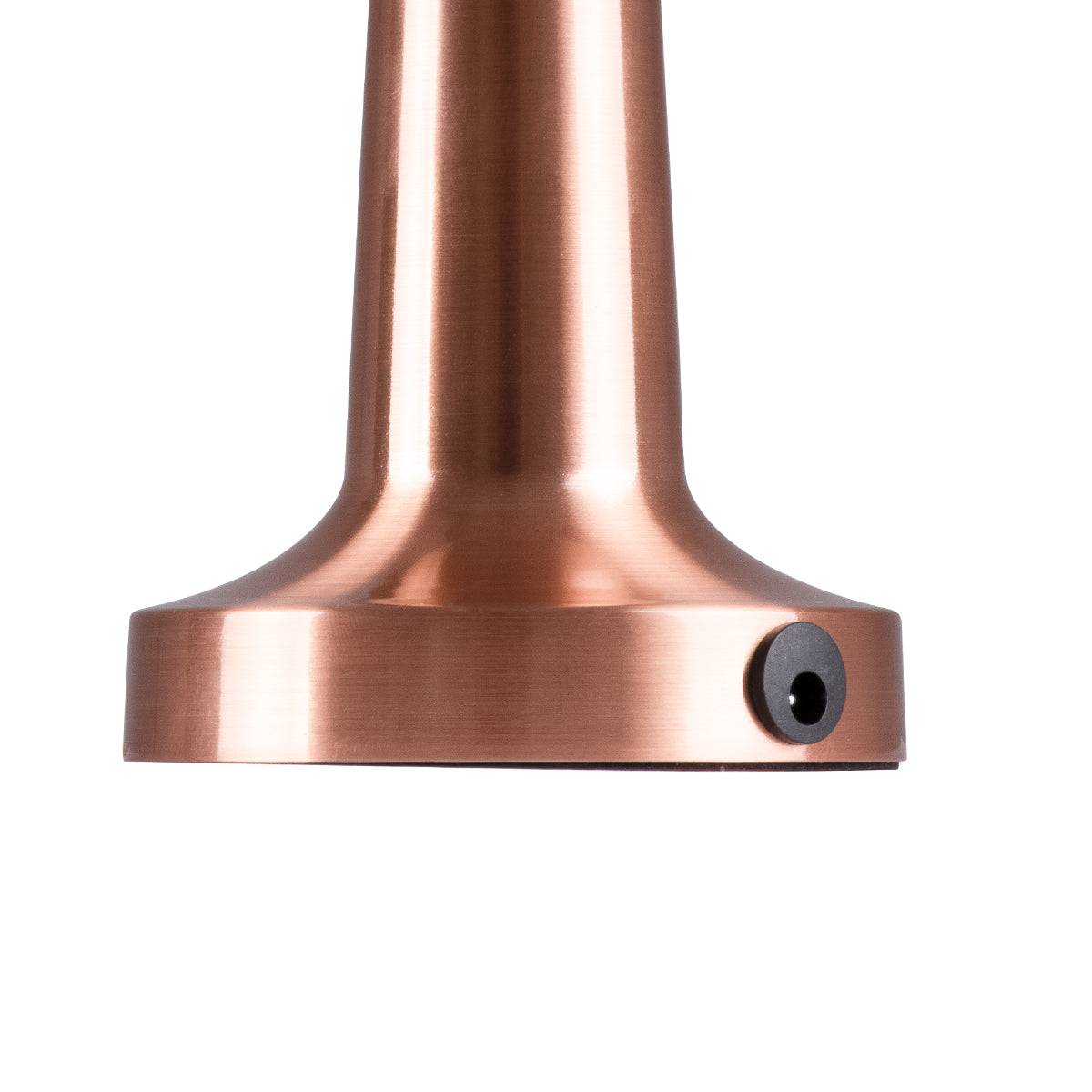 GloboStar® COCO 76511 Μοντέρνο Επιτραπέζιο Φωτιστικό Πορτατίφ LED 1.5W 105lm 120° DC 5V Επαναφορτιζόμενο με Μπαταρία Li-ion 1800mAh - Διακόπτη Αφής με 3 Εντάσεις Φωτισμού Θερμό Λευκό 2700K Dimmable - Φ10 x 22cm - Χάλκινο - ledmania.gr