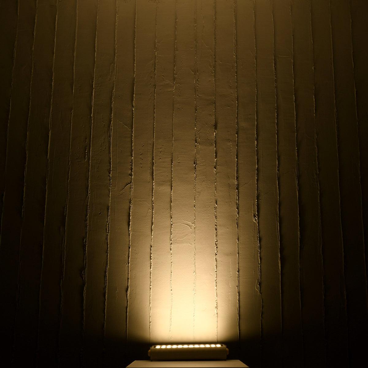 GloboStar® FLOOD-HENA 90640 Προβολέας Wall Washer για Φωτισμό Κτιρίων LED 48W 5280lm 30° AC 220-240V Αδιάβροχο IP65 Μ39 x Π6 x Υ17cm Θερμό Λευκό 3000K - Ασημί - 3 Years Warranty - ledmania.gr