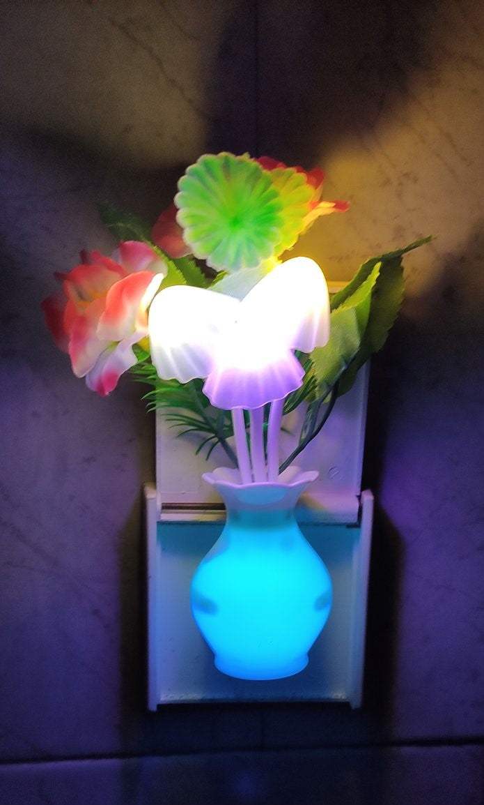 LED Mushroom Dream RGB Φωτάκι Νυκτός με Αισθητήρα μέρας νυκτας-Εναλλαγη Χρωματων RGB-1 τεμ - ledmania.gr